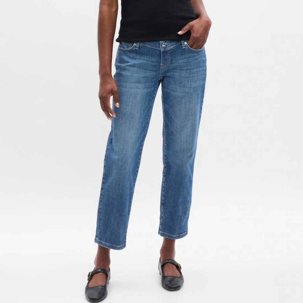 GAP Maternity True Waistband Full Panel Girlfriend Jeans - TALL